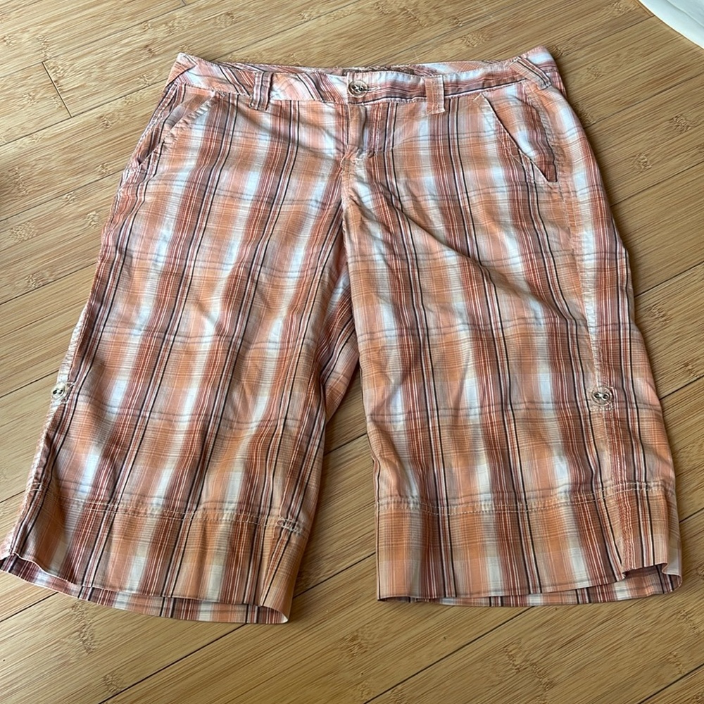 Candie's Women's Knee length plaid shorts Orange and White Shorts